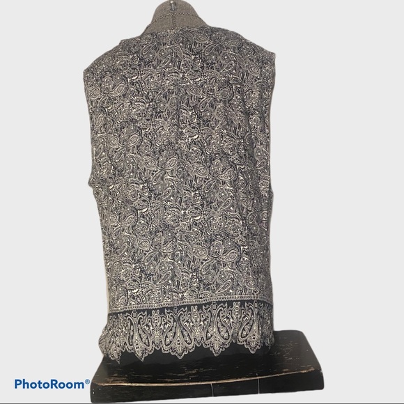 Women’s Sleeveless Top - Picture 2 of 2